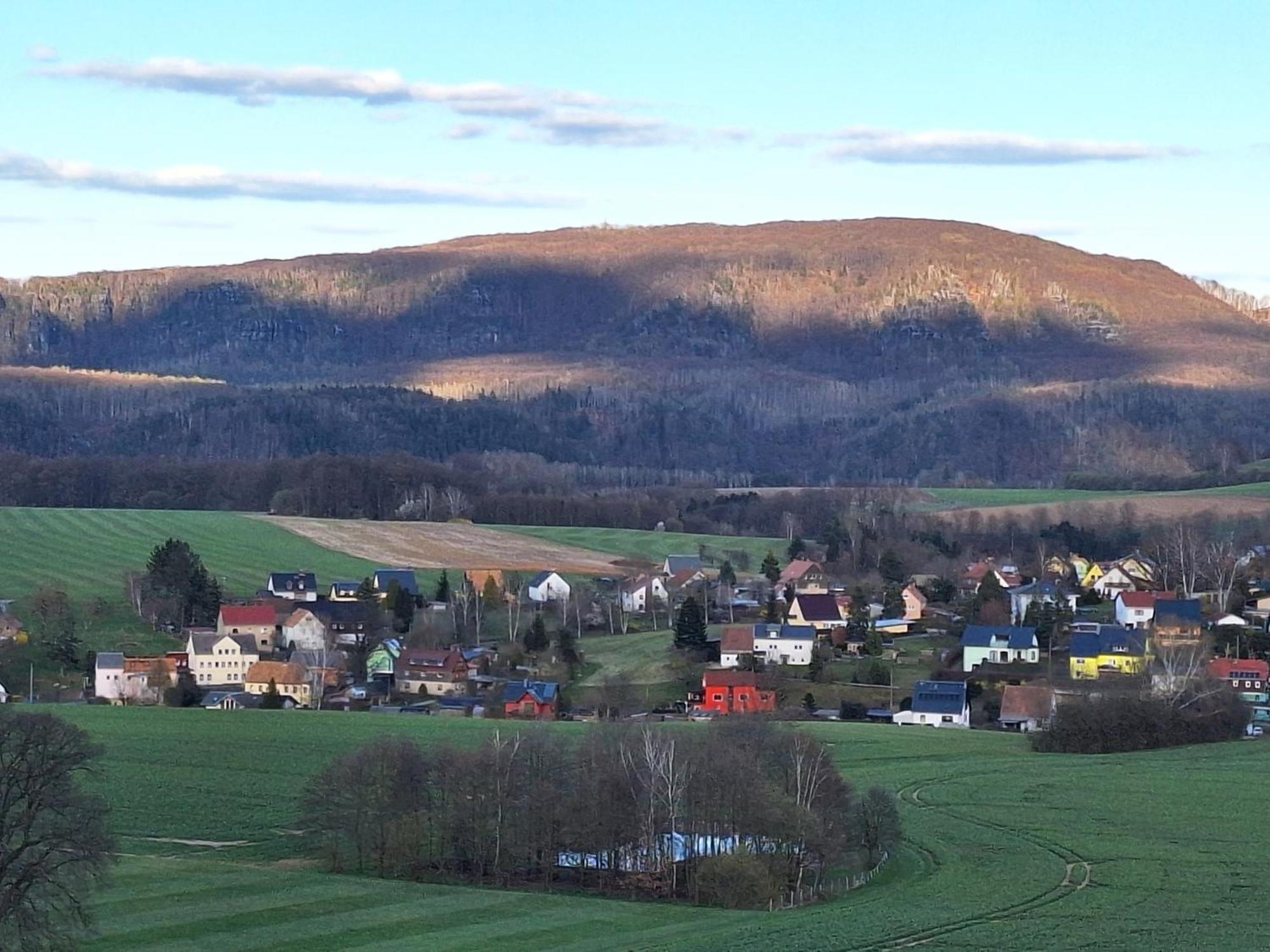 Ferienwohnung Blick Zum Zirkelstein Reinhardtsdorf-Schona Exterior foto